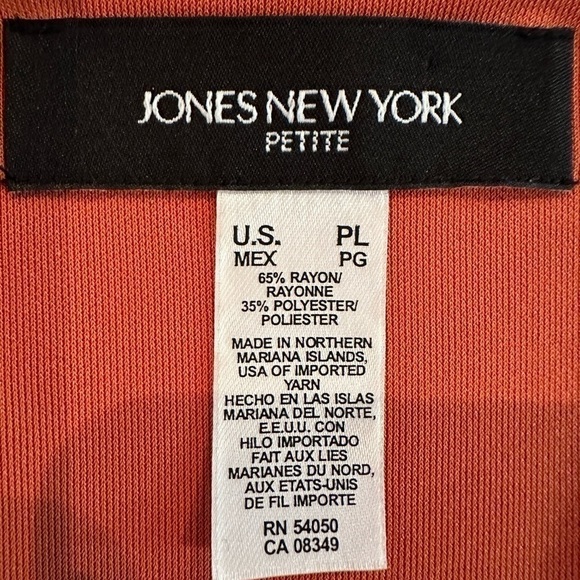Jones New York stretch surplice  top with cap sleeves and ruching at the waist - Picture 7 of 8